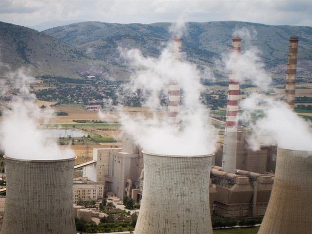 ΔΕΗ: Μείωσε τις εκπομπές διοξειδίου του άνθρακα κατά 32% το 2021