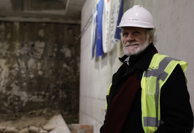 Δημήτρης Κούτρας: Ο λύκος κι αν εγέρασε… 