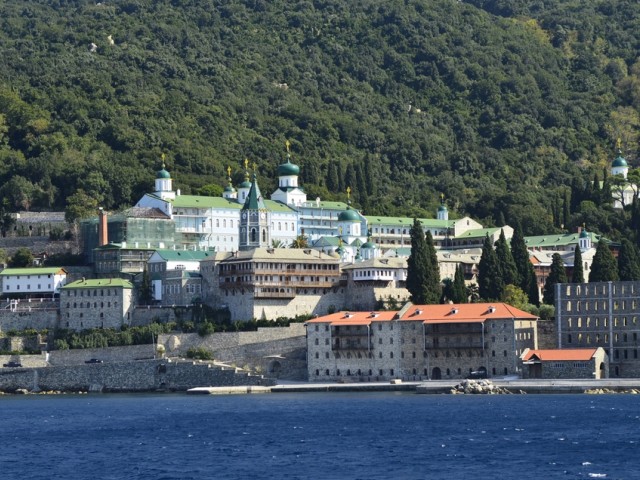 Καταδρομική επίθεση σε τρεις Μονές του Αγίου Όρους πραγματοποιεί ο OLAF, η ευρωπαϊκή υπηρεσία καταπολέμησης απάτης, που έχει βάλει στο στόχαστρο τους ηγούμενους που συνδέονται με Πούτιν και Ρώσους Ολιγάρχες!