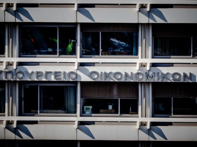 Υπουργείο Οικονομικών: Από 31 Οκτωβρίου η διαβίβαση των αποδείξεων, τι ισχύει με τα πρόστιμα