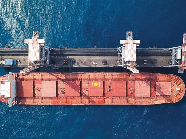 Οι Έλληνες εφοπλιστές έσπασαν το φράγμα των $4 δισ. για αγορές μεταχειρισμένων πλοίων