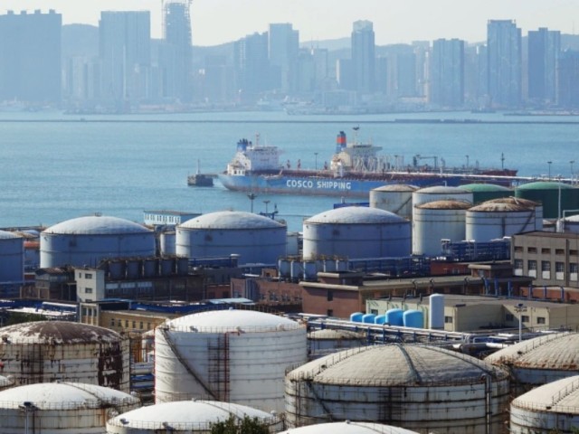 Πώς η Κίνα θα γίνει ο «τρίτος δρόμος» της Ευρώπης για το ρωσικό πετρέλαιο