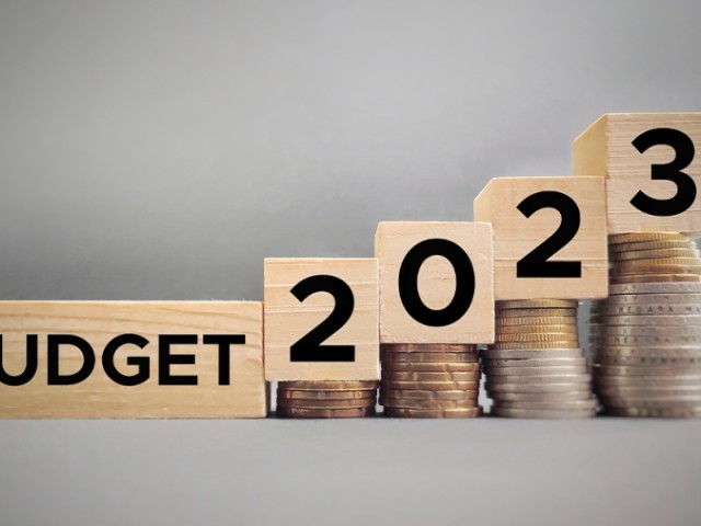 Προσχέδιο προϋπολογισμού 2023: Ανάπτυξη 2,1%, πληθωρισμός 3% – «Μαξιλάρι» 1 δισ. για ενέργεια