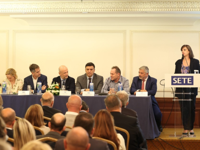 ΣΕΤΕ: Στρατηγικό σχέδιο για την ανάπτυξη του τουρισμού στην Αθήνα