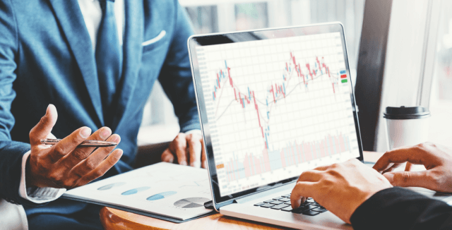 Με ποιον επώνυμο πολιτικό παράγοντα «τα έχει βάλει» κορυφαίος fund manager και επικεφαλής στην Ελλάδα μεγάλης επενδυτικής τράπεζας και γιατί; 