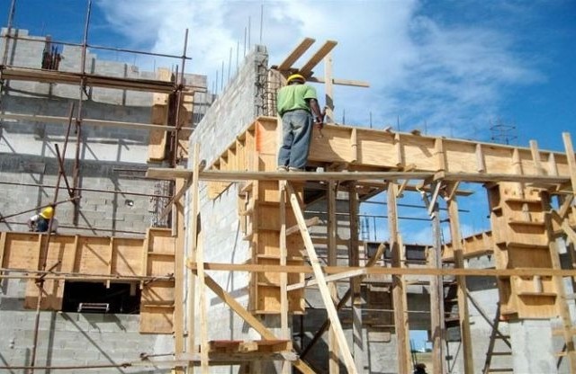 Μείωση της οικοδομικής δραστηριότητας τον Ιούλιο