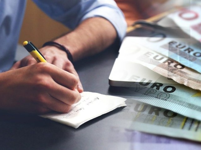 Οι 2 «κυρίες» (πρώην υπουργός και πρώην δημοσιογράφος συγκροτήματος) που από το παρασκήνιο καθοδηγούν το βρώμικο σύστημα των πρακτόρων δήθεν ερευνητών, που κατασκευάζουν κατηγορίες!