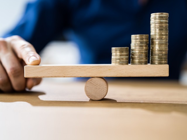 Ισοζύγιο τρεχουσών συναλλαγών: Οι λόγοι της ενίσχυσης του ελλείμματος