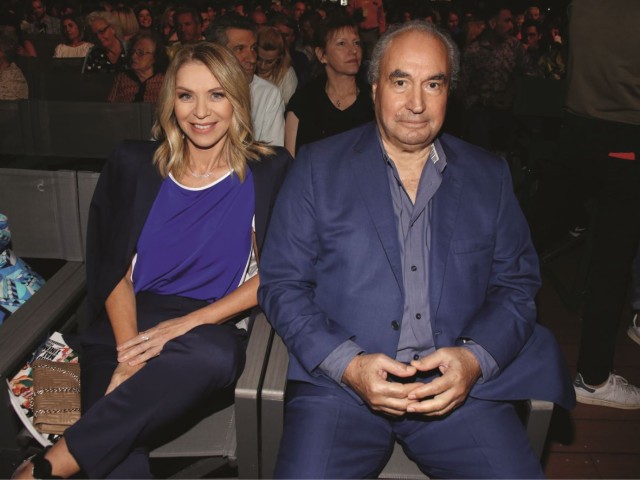 Ο εφοπλιστής Νίκος Μουνδρέας, σύντροφος της Έλλης Στάη, αγόρασε ποσοστά της Παγκρήτιας από τον Θόδωρο Αγγελόπουλο και μπαίνει στην ΑΜΚ αποτελώντας τον «άσσο στο μανίκι»!