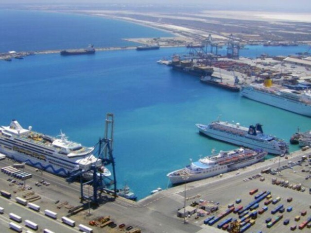 Λιμάνι Αλεξανδρούπολης: «Οι 10 μικροί νέγροι» της Αγκάθα Κρίστι. Και «έμειναν 2», ο ένας ήταν ο... «δολοφόνος»!