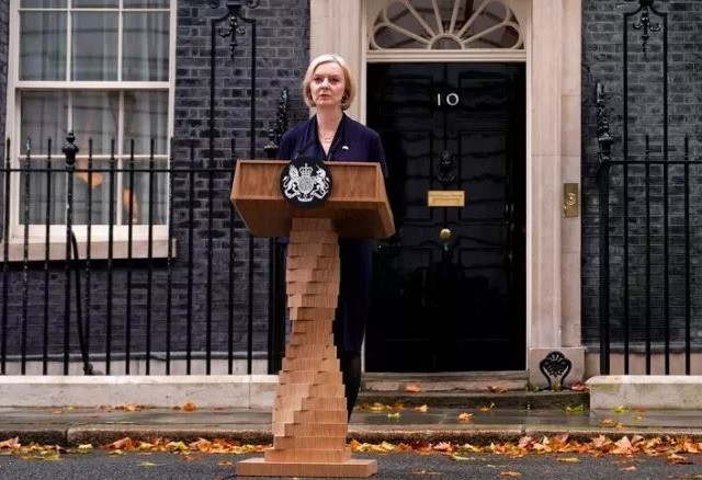 Βρετανία: Οι τέσσερις που περιμένουν πίσω από τη Λιζ Τρας - Υποψήφιος και πάλι ο Μπόρις Τζόνσον!