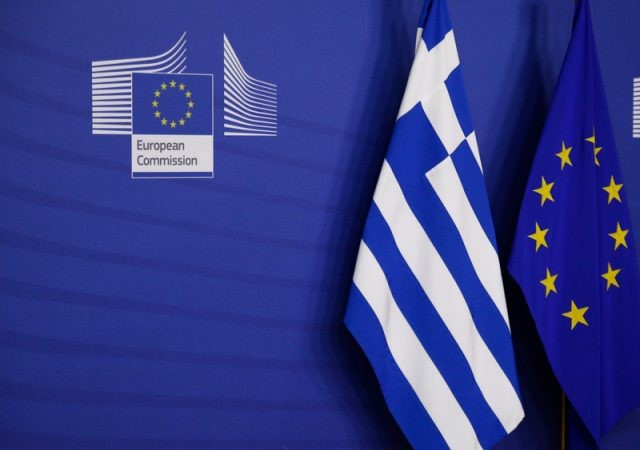 Κομισιόν: Ανάπτυξη 6%, πληθωρισμός 10% στην Ελλάδα το 2022