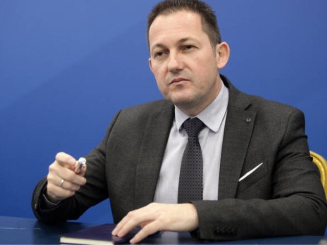 Στ. Πέτσας: Η κυβέρνηση Τσίπρα επέτρεψε να λειτουργούν παράνομα λογισμικά παρακολούθησης