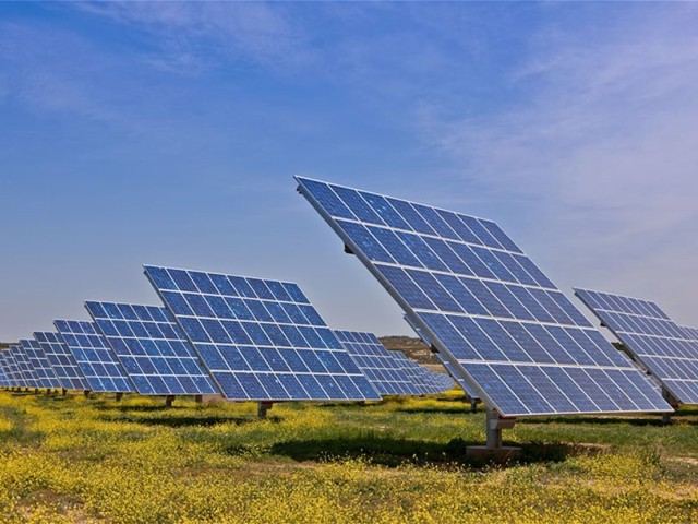 Έρχονται 250.000 επιδοτούμενα νέα φωτοβολταϊκά