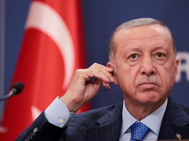 Ερντογάν για καταδίκη Ιμάμογλου: «Οι δυτικές αντιδράσεις αποτελούν ανάμειξη»