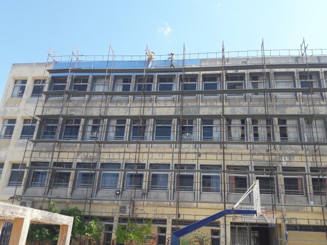 Πάνω από €7,5 εκατ. για την ενεργειακή αναβάθμιση 21 σχολείων σε πέντε δήμους