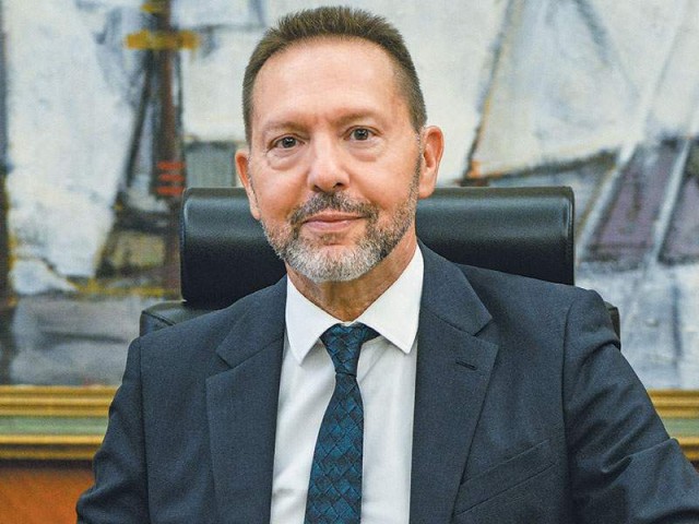 Προειδοποίηση Στουρνάρα: Η ελληνική οικονομία πάει καλά, μην το χαλάσουμε εν όψει εκλογών