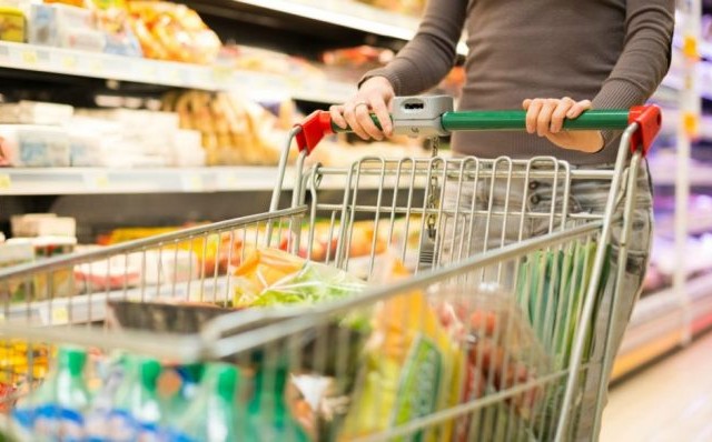 Το 2023 έρχεται με νέες ανατιμήσεις έως 10% στο ράφι