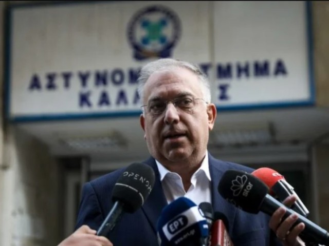 Η αλβανική μαφία «κόβει» ψήφους από τον Τάκη Θεοδωρικάκο