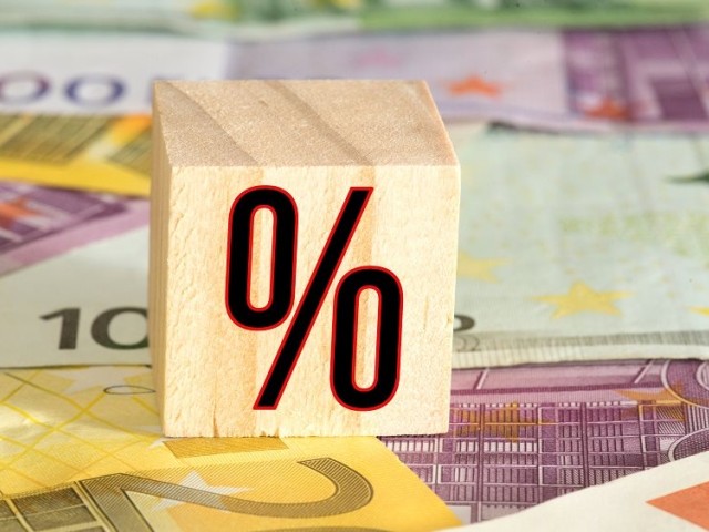 Τράπεζες: «Πάγωσαν» τα επιτόκια καταθέσεων και χορηγήσεων τον Νοέμβριο