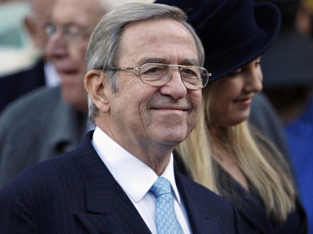 Τέως Βασιλιάς Κωνσταντίνος: «Γαλαζοαίματοι» από όλο τον κόσμο φτάνουν στην Αθήνα – Σε κλοιό ασφαλείας η Μητρόπολη