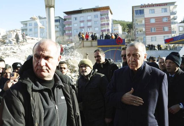 Τουρκία: «Κύμα» οργής κατά του Ερντογάν – «Ντροπή, μην έρθεις εδώ για ψήφους»