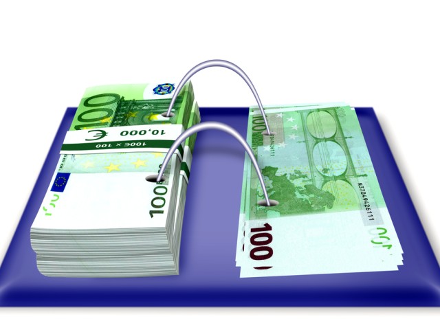 Επιτέλους, οι τράπεζες αύξησαν τα επιτόκια των προθεσμιακών καταθέσεων! 