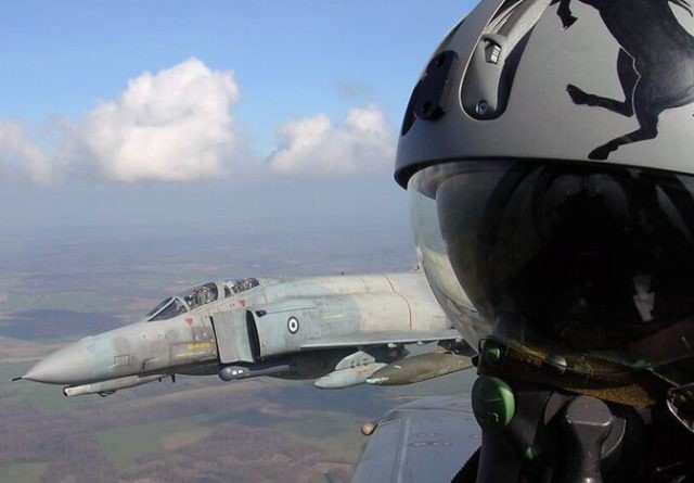 Πολεμική αεροπορία: Τι μισθό παίρνουν οι πιλότοι ανάλογα με το αξίωμα τους