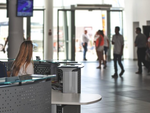 Τουρισμός: Με πληρότητα 69,1% oλοκληρώθηκε το 2022 για τα ξενοδοχεία της Αθήνας