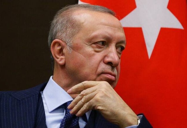 Οργή κατά του Ερντογάν για τον 12ωρο αποκλεισμό πρόσβασης στο Twitter - Δεν δέχεται βοήθεια από την Κύπρο