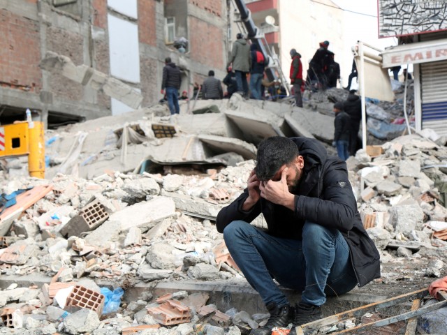 «Efharisto poli file»