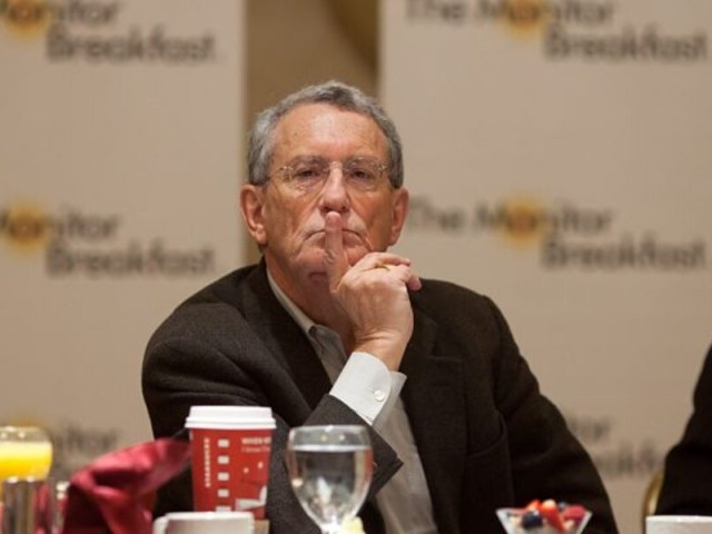 Ο γκουρού που έριξε έξω την Χίλαρι Κλίντον, θα πάρει στο λαιμό του και τον Κυριάκο Μητσοτάκη; 