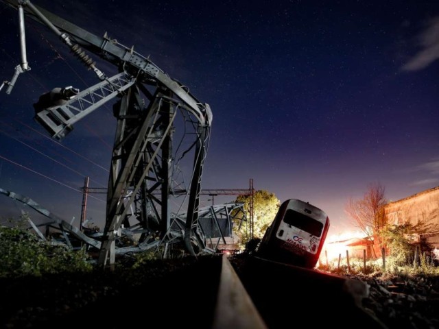 Μια εκτροχιασμένη κοινωνία: Μια βαθιά, οικονομικά και κοινωνικά, άρρωστη Δύση