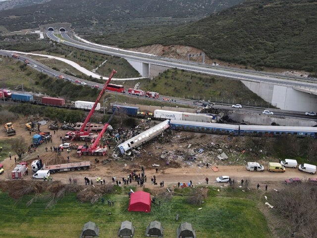 Τραγωδία των Τεμπών: Προς αναβολή των ανακοινώσεων για την ημερομηνία των εκλογών μετά το δυστύχημα – Με άθαφτους νεκρούς εκλογές δεν προκηρύσσονται