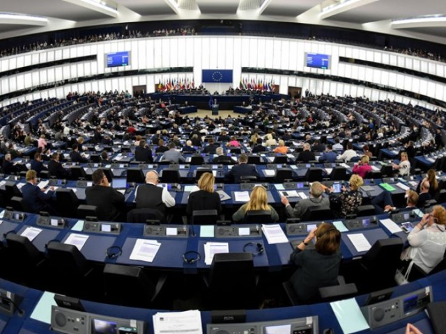 Φόρος έως 44% στις αποζημιώσεις, συντάξεις Ευρωβουλευτών – Σε 8 δόσεις ο φόρος εισοδήματος