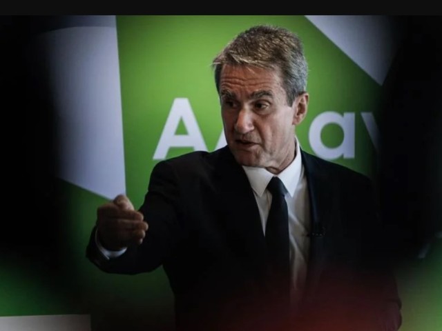 Σχέδιο της Χαριλάου Τρικούπη να μείνει εκτός Βουλής ο Ανδρέας Λοβέρδος!