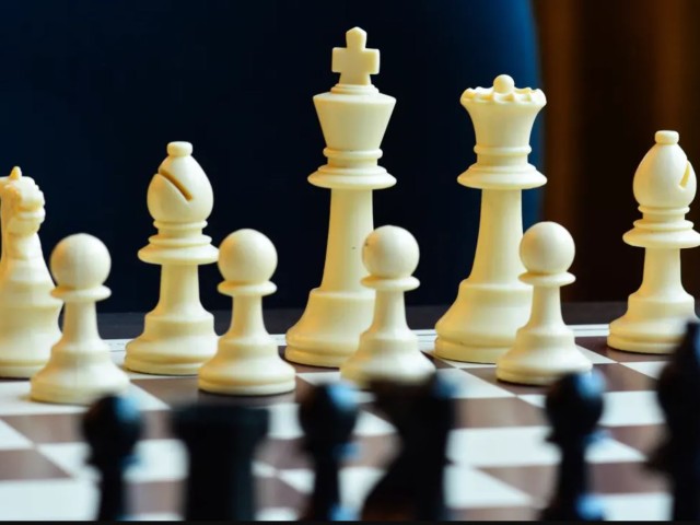 Τι ενώνει Χόλτερμαν, Βαρδινογιάννη και Εξάρχου – Μπάκο – Καϋμενάκη – Οι Παραχωρήσεις, οι Τράπεζες και τα Media