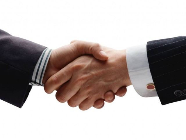 Για ποιους δύο μεγαλοεπιχειρηματίες ακούγεται στην πιάτσα ότι το παιχνίδι σε «διπλό ταμπλό» που έπαιξαν προεκλογικά, στο τέλος το … «πλήρωσαν» και μάλιστα …πολύ ακριβά;