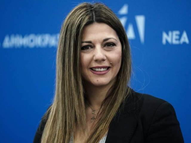 Με την βοήθεια της φιλορωσικής οικογένειας του εφοπλιστή και τ. Διοικητή του Αγ. Όρους Αθ. Μαρτίνου, σάρωσε η Σ. Ζαχαράκη στο υπόλοιπο Ανατ. Αττικής!