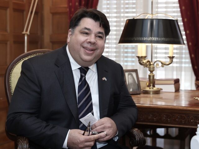 Ο προβεβλημένος της Ενέργειας, ο Αμερικανός πρέσβης, ένας πρώην αρχηγός κόμματος και ένας πρώην αρχηγός της ΕΥΠ