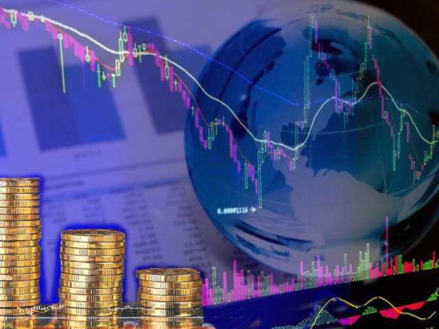 Bloomberg: Ανακάμπτει η ελληνική οικονομία, αλλά οι Έλληνες ψηφοφόροι μετρούν το κόστος