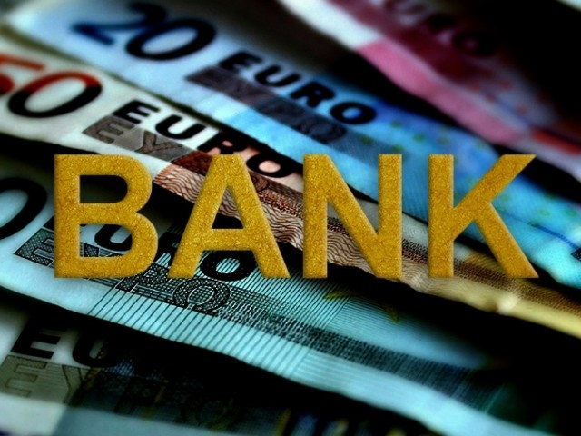 Τράπεζες: Αύξησαν τα επιτόκια χορηγήσεων, «πάγωσαν» των καταθέσεων τον Μάρτιο