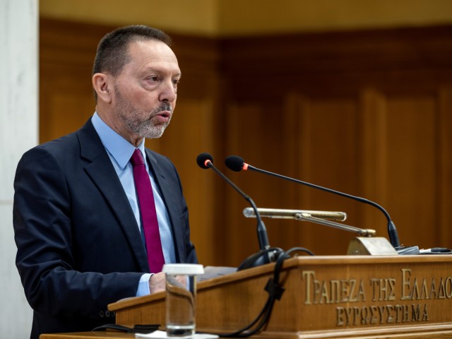 Γ. Στουρνάρας: Υπέρβαση θεσμικού ρόλου συνιστά η προεκλογική του παρέμβαση