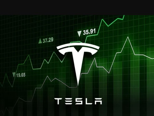 Η μετοχή της Tesla «εκτινάχθηκε» σε υψηλό επτά μηνών