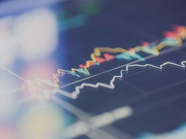 ΤτΕ: Μείωση κατά 3 δισ. ευρώ στο έλλειμμα του ισοζυγίου τρεχουσών συναλλαγών