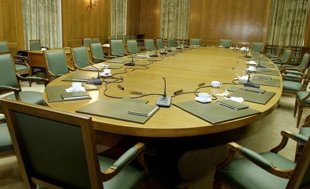 Ποια υπουργεία «έχουν κλειδώσει», ποιοι πρωτοκλασάτοι υποβαθμίζονται – Στο Μαξίμου ο Στ. Παπασταύρου, στο Άμυνας ο Δένδιας, στο Υπ. Οικονομικών ο Κ. Χατζηδάκης, εξωκοινοβουλευτικός στο Υπ. Εξωτερικών!