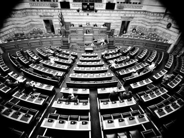 Το δημοκρατικό τόξο ενώπιον των ευθυνών του!