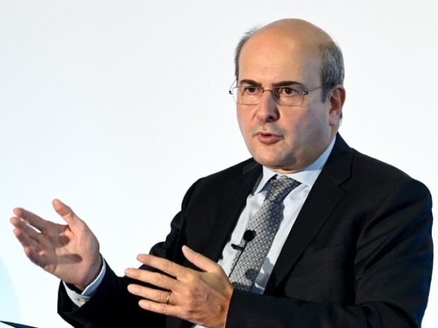 Μετά τις τράπεζες, στους servicers ο Χατζηδάκης με «βαριά ατζέντα»