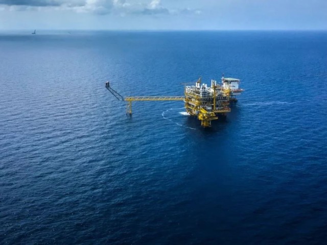 Μειώνει για πρώτη φορά την πρόβλεψή της για αύξηση της παγκόσμιας ζήτησης πετρελαίου η IEA