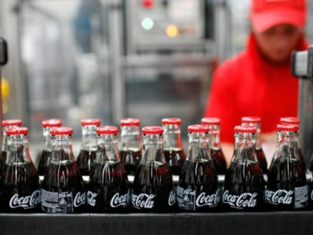 Αναβαθμίζει εκτιμήσεις για το 2023 η Coca Cola HBC